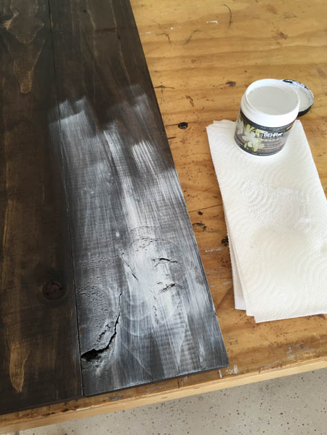 dry-brush-chalk-paint