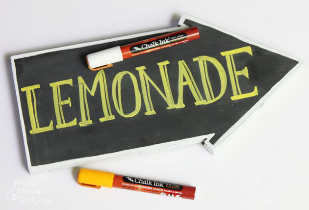 Chalkboard Arrow Sign (Mystery Thrift Off) | Pretty Handy Girl