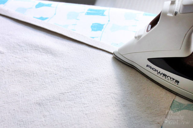 Make Your Own Finger-Printed Star Pillows | Pretty Handy Girl