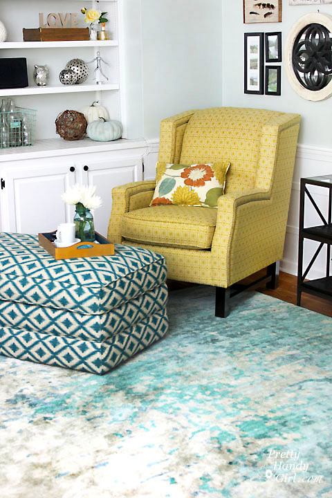 Daphne Ottoman from La-Z-Boy | Pretty Handy Girl