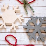 2 diy snowflake trivets