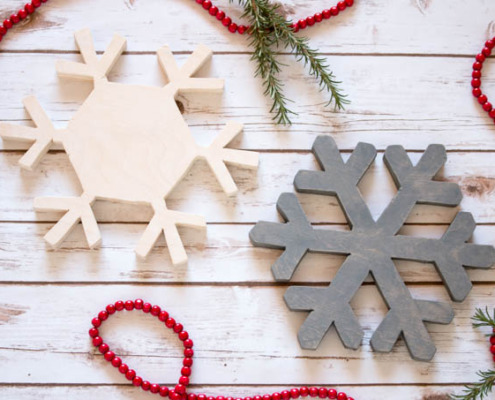 2 diy snowflake trivets