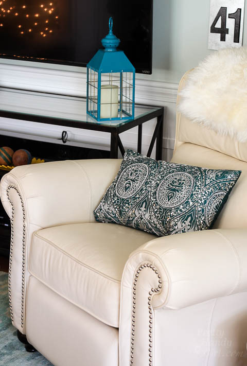 Holiday Home Tour 2015 - Living Room | Pretty Handy Girl