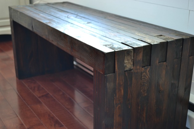 DIY Outdoor Dining Bench