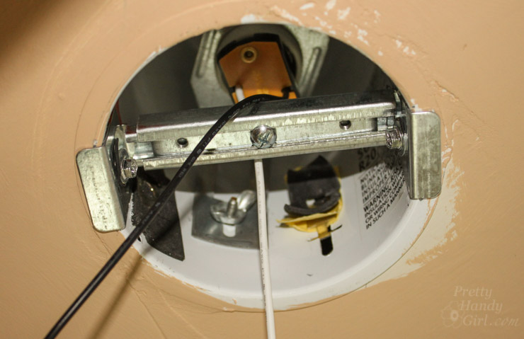 installed-light-fixture-brace