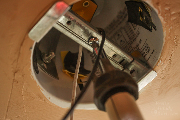 widen-brace-tighten-middle-screw