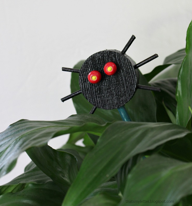 critter plant stakes 4