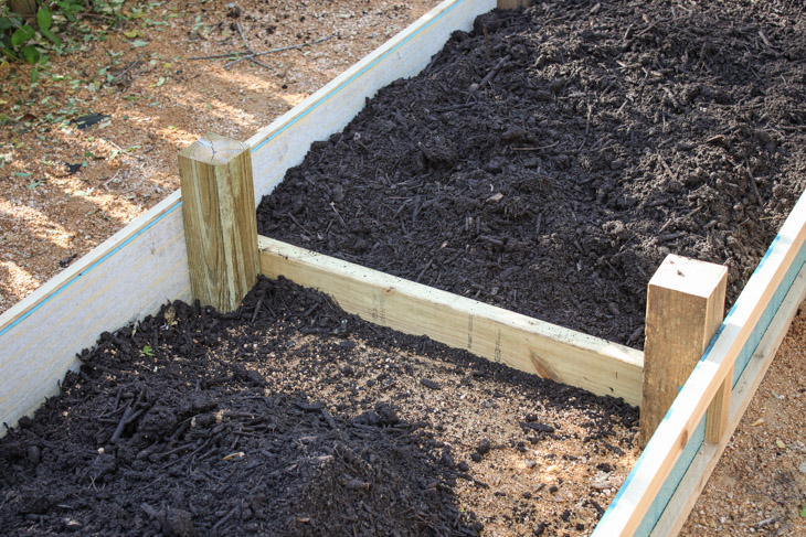How to Build a Rot-Resistant Raised Planter Bed | Pretty Handy Girl