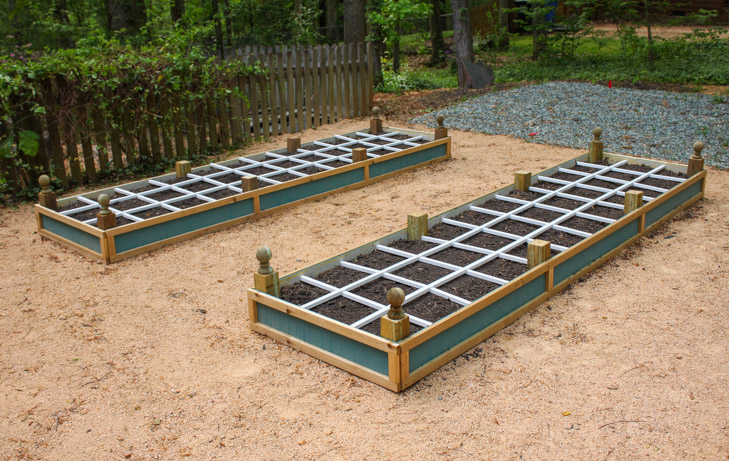 How to Build a Rot-Resistant Raised Planter Bed | Pretty Handy Girl