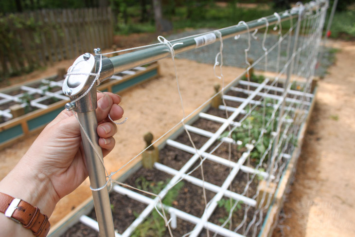 slip-vine-netting-over-conduit-supports