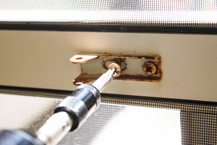 How to Replace a Screen Door Hydraulic Closer | Pretty Handy Girl