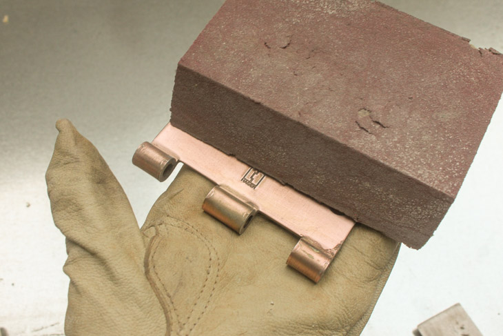 sand scraper shine hinges