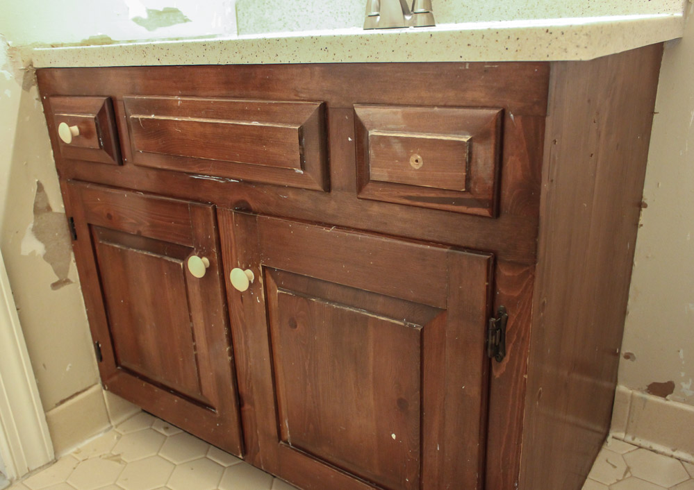 dated-scratched-vanity