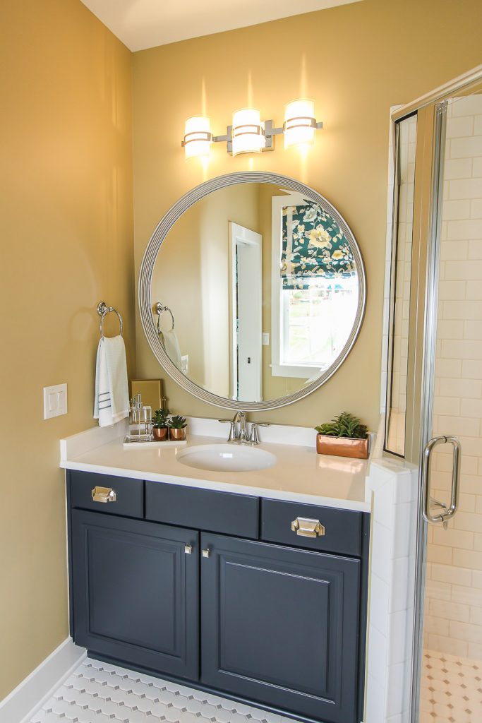 DIY Ways to Decorate Your Bathroom for Function and Beauty