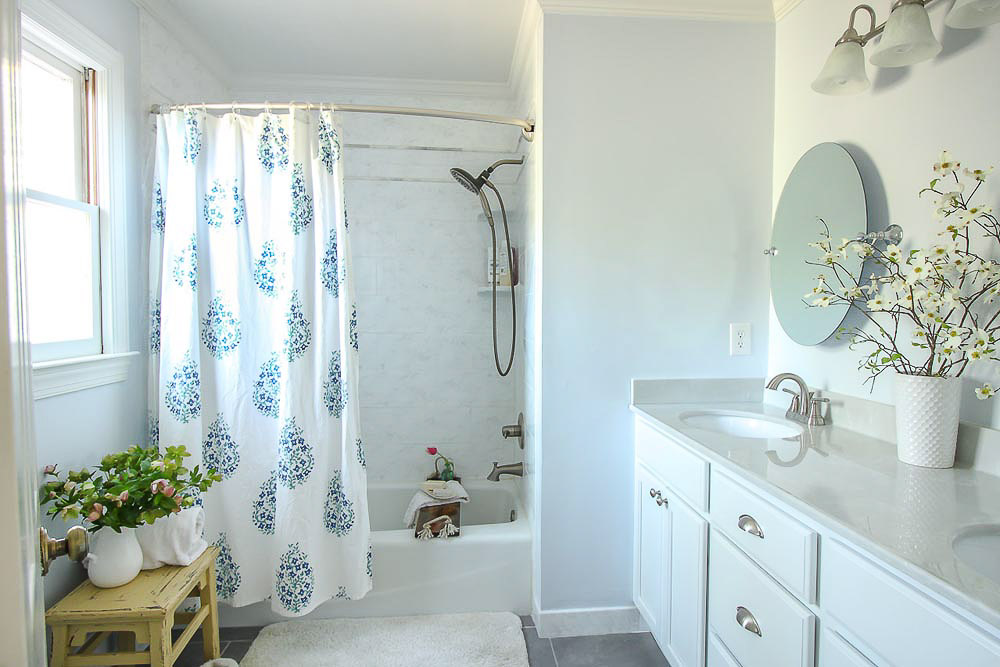 DIY Ways to Decorate Your Bathroom for Function and Beauty