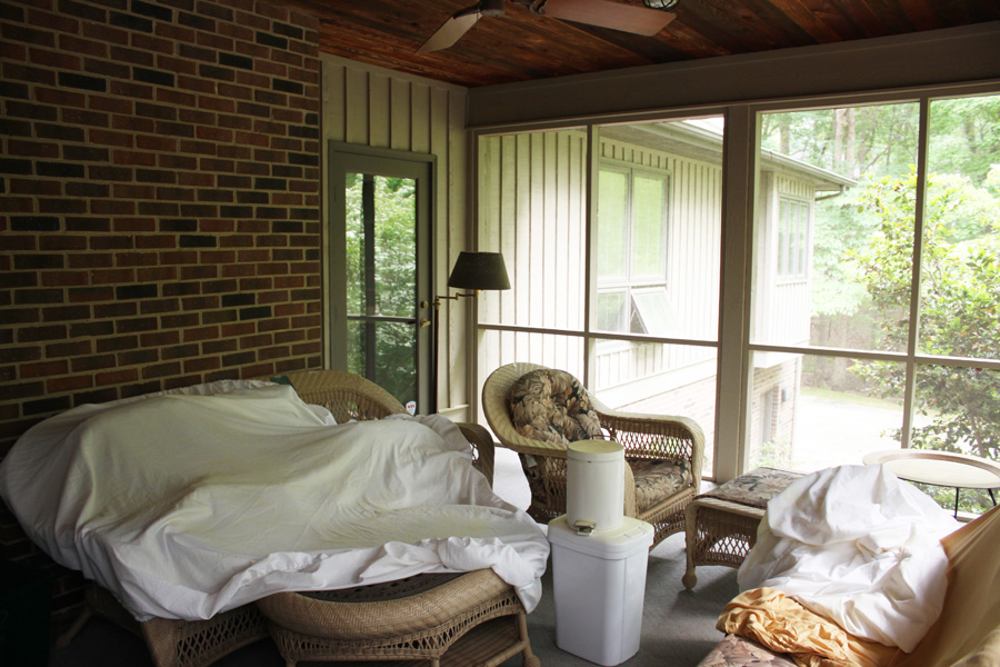 screen-porch-before1