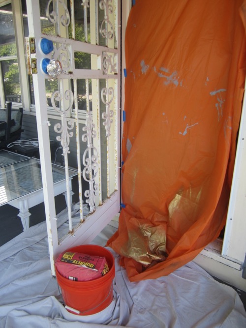 How to Repaint a Metal Storm Door