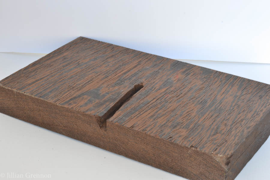 This DIY cell phone holder and charging station is a great last minute gift idea.