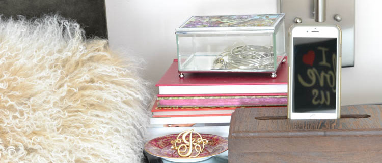This DIY cell phone holder and charging station is a great last minute gift idea.