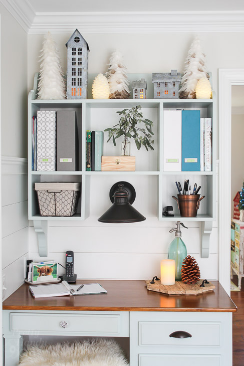kitchen-desk-hutch-holiday-decor-closer