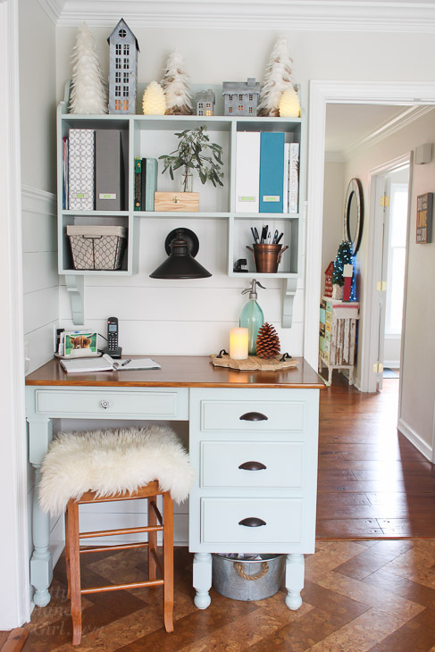 kitchen-desk-hutch-holiday-decor