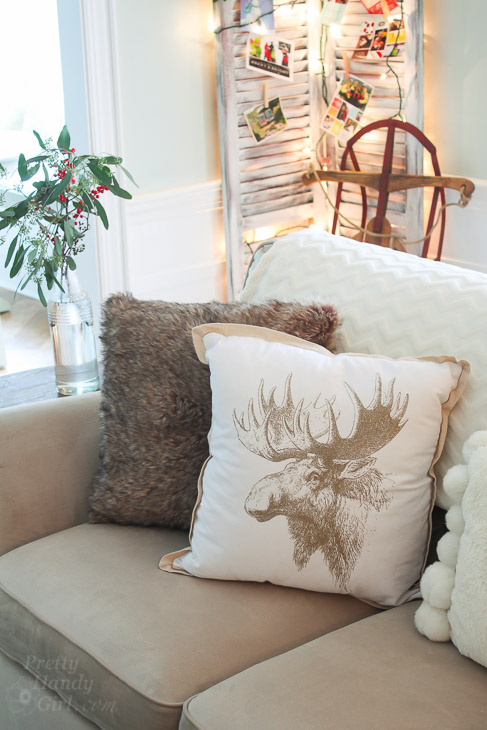 moose-drawing-pillow