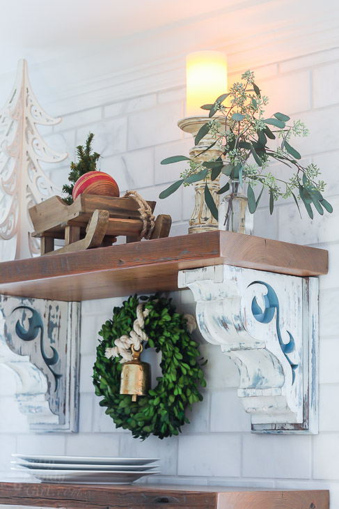 open-wood-shelves-holiday-decor