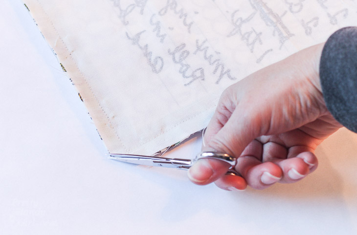 How to Sew Reversible Recipe Card Placemats | Pretty Handy Girl
