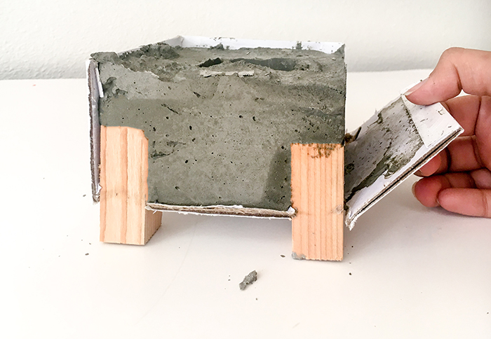 How to make Concrete and Wood planters