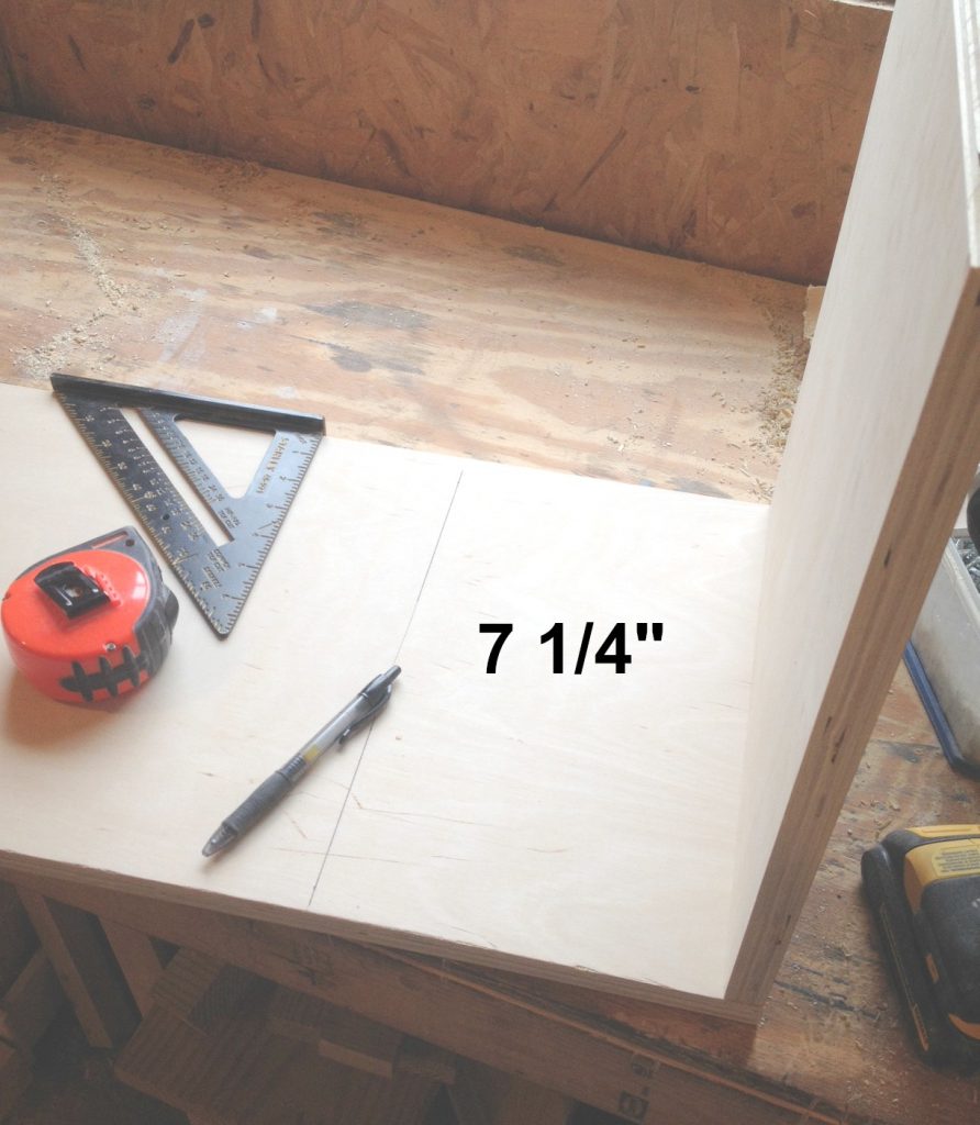 Assembling the shelves of the cabinet