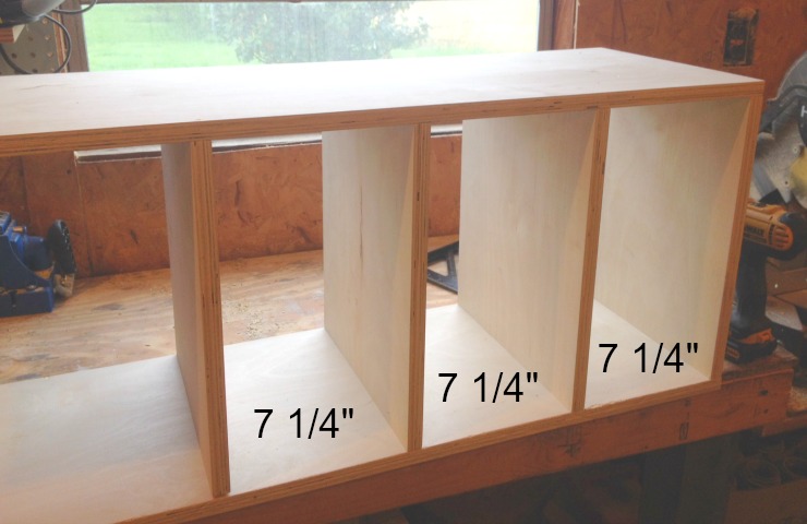 Space shelves evenly
