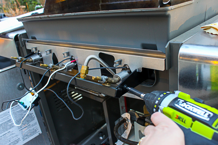 How to Replace a Grill Igniter