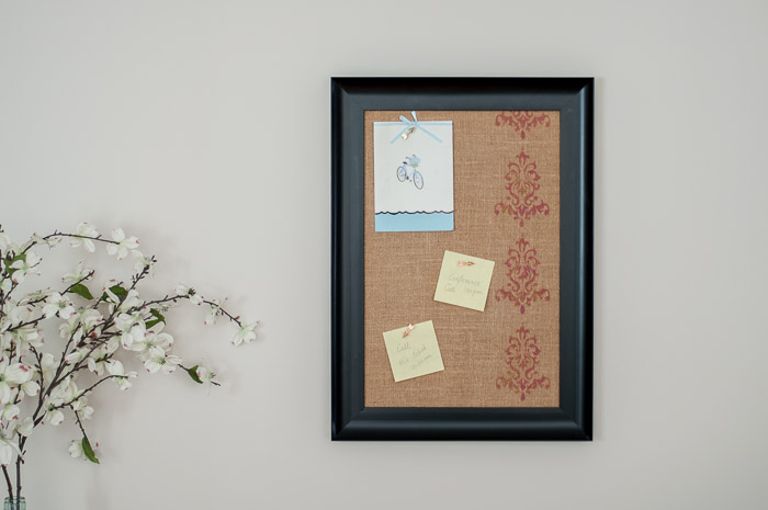 Make a burlap covered corl board with this easy tutorial