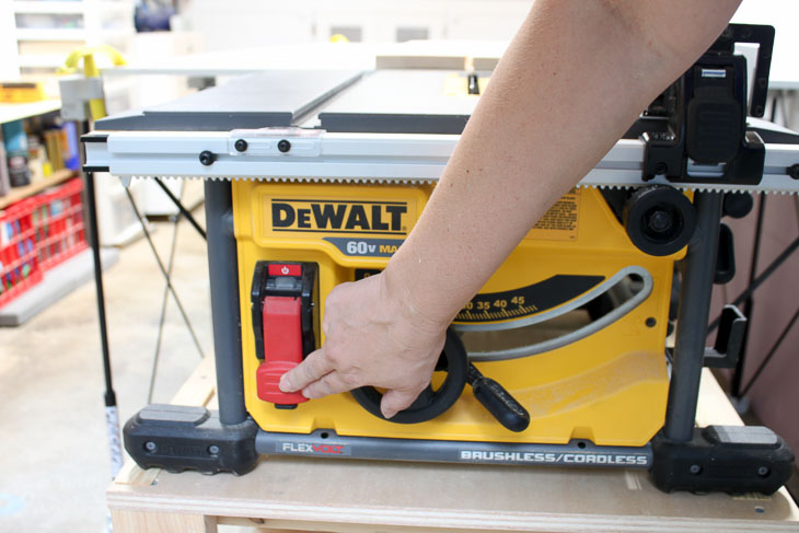 Table Saw Stand and Collapsible Out Feed Work Table