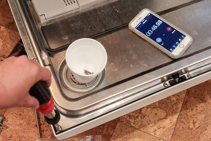 How to Repair a Dishwasher