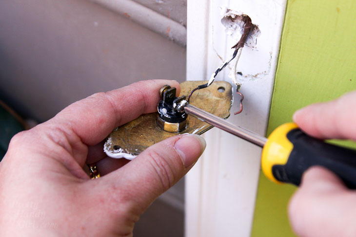 Remove old doorbell