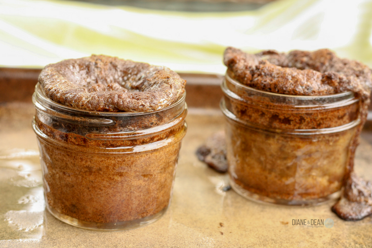 keto-friendly chocolate mug cake