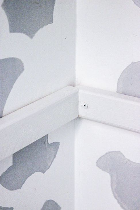 paint shelf supports