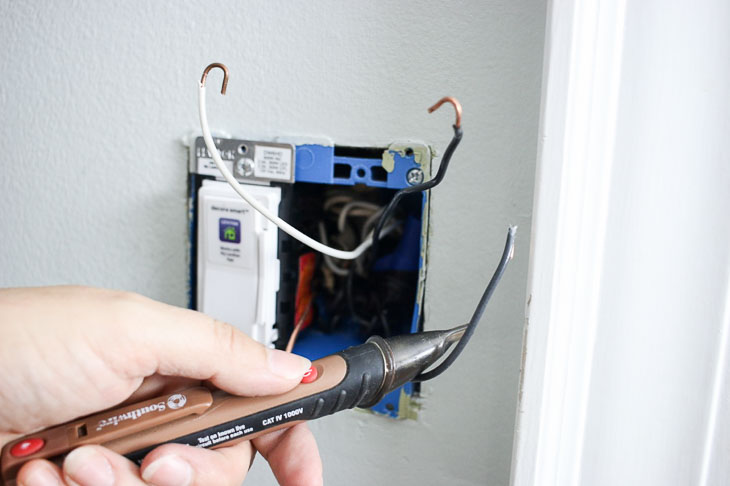 Testing wires with voltage tester