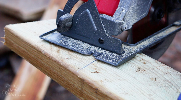 Cut trapezoid support piece
