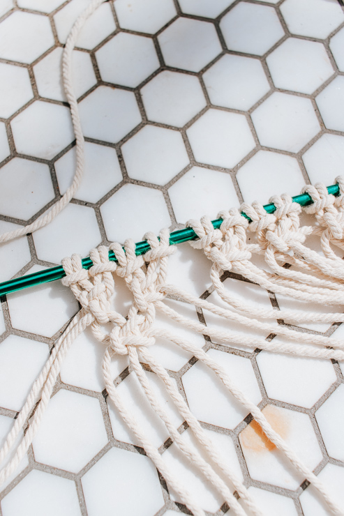 Complete a Row of Alternating Square knots