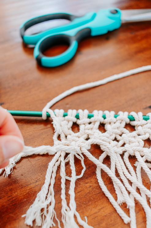 Unravel each of the cords with your fingers