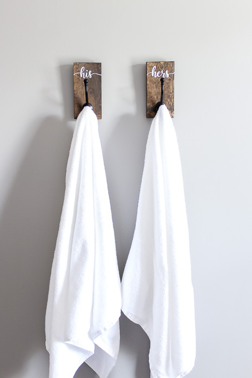Hanging towels in style