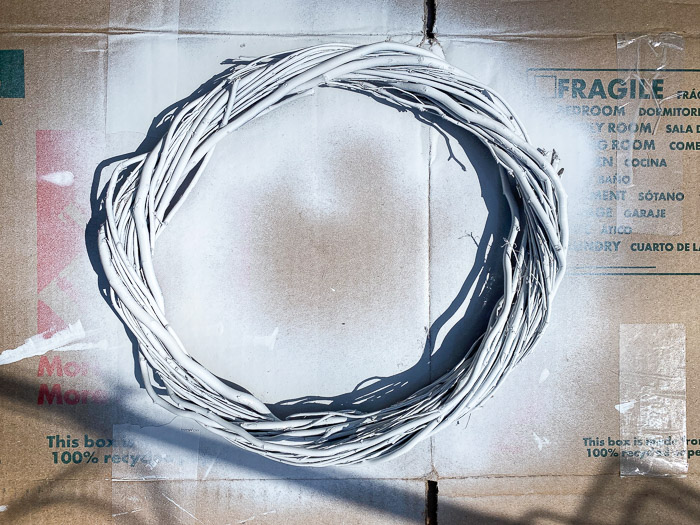 spray paint grapevine wreath