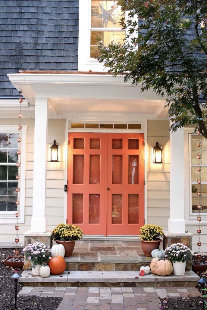 Lei Flower by Sherwin Williams with Inner Balance Siding Color.